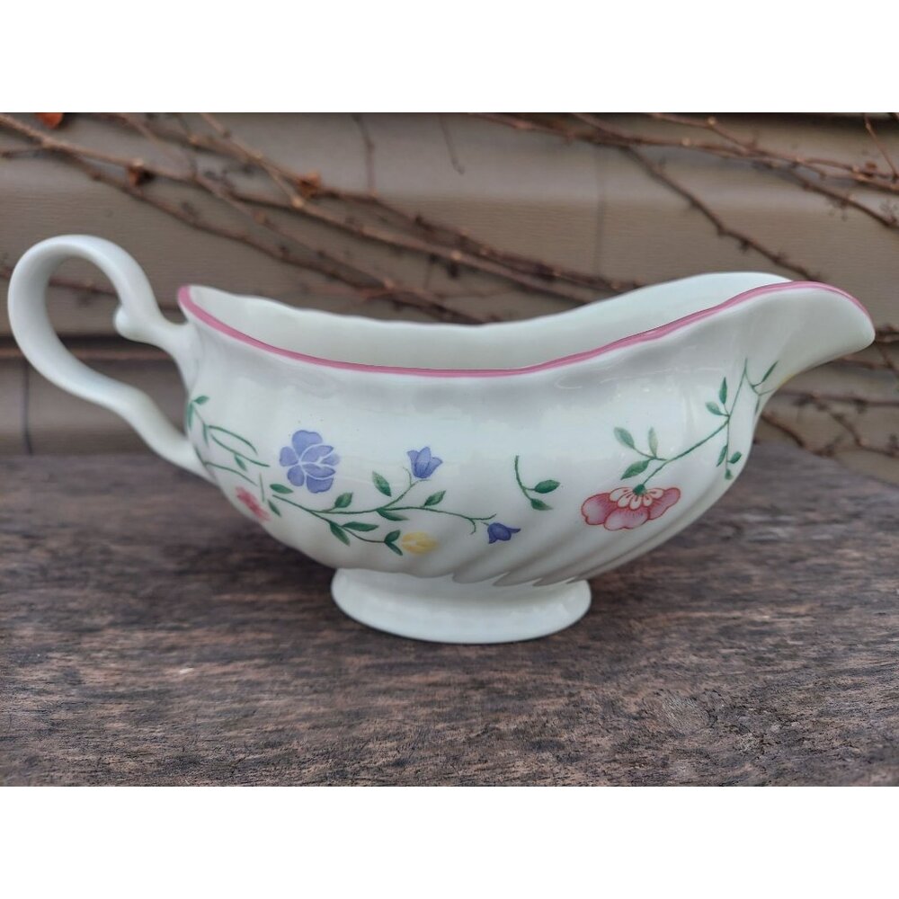 Johnson Bros Summer Chintz Floral Gravy Boat England